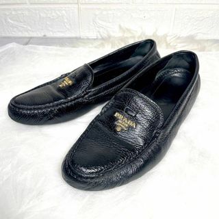 プラダ(PRADA)の美品★プラダ　ドライビングシューズ　ローファー　黒　シボ革　38(ローファー/革靴)