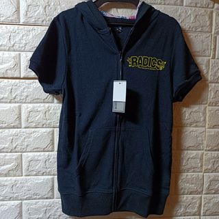 RADIC COLOR★新品★半袖パーカー／ブラック(パーカー)