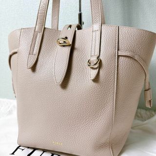 Furla - 未使用級✨フルラ NET ネット Lトートバッグ シボ革 A4可 グレーージュ