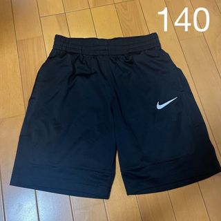 NIKE★ショートパンツ140