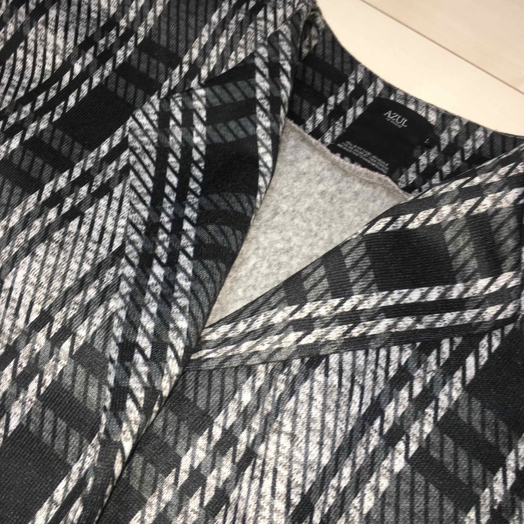 AZUL by moussy(アズールバイマウジー)のノーカラー　チェック　ロングコート　羽織り レディースのジャケット/アウター(ロングコート)の商品写真