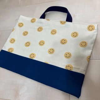 再販！レッスンバッグ ハンドメイド　スマイル　ニコちゃん(バッグ/レッスンバッグ)