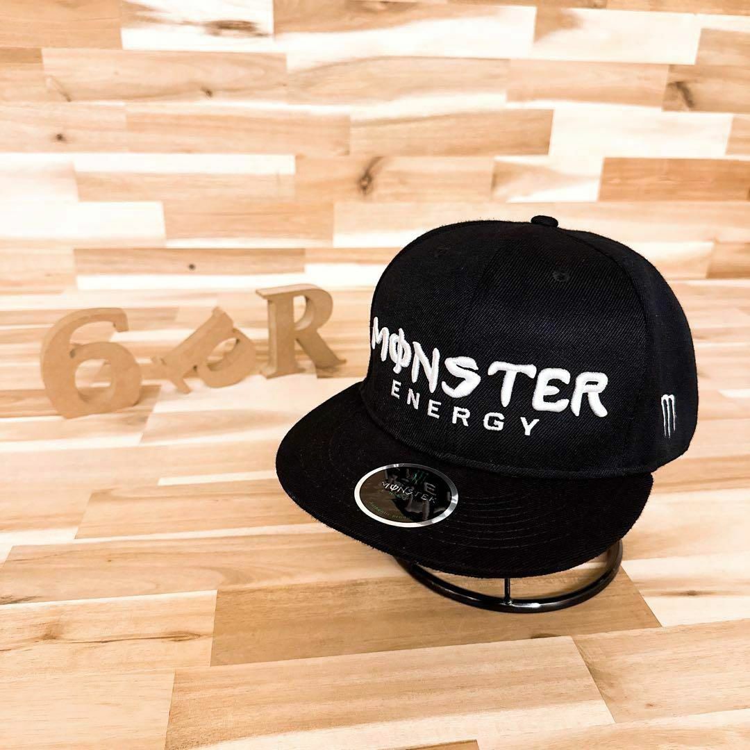 Monster Energy(モンスターエナジー)の稀少カラー【モンスター】刺繍ロゴ キャップ モノトーン バイク スポーツ 黒×白 メンズの帽子(キャップ)の商品写真
