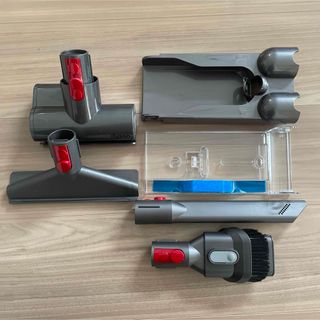 ダイソン(Dyson)の美品！未使用品！　ダイソン　Dyson sv12？　コードレスクリーナー　付属品(掃除機)