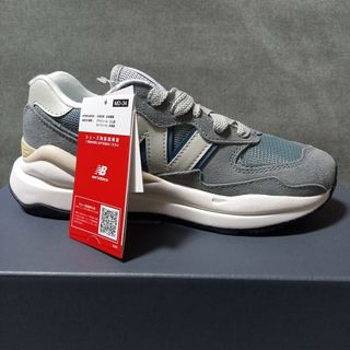 ニューバランス(New Balance)の【新品】NB ニューバランス/M5740 HCF グレー 23.0㎝(スニーカー)