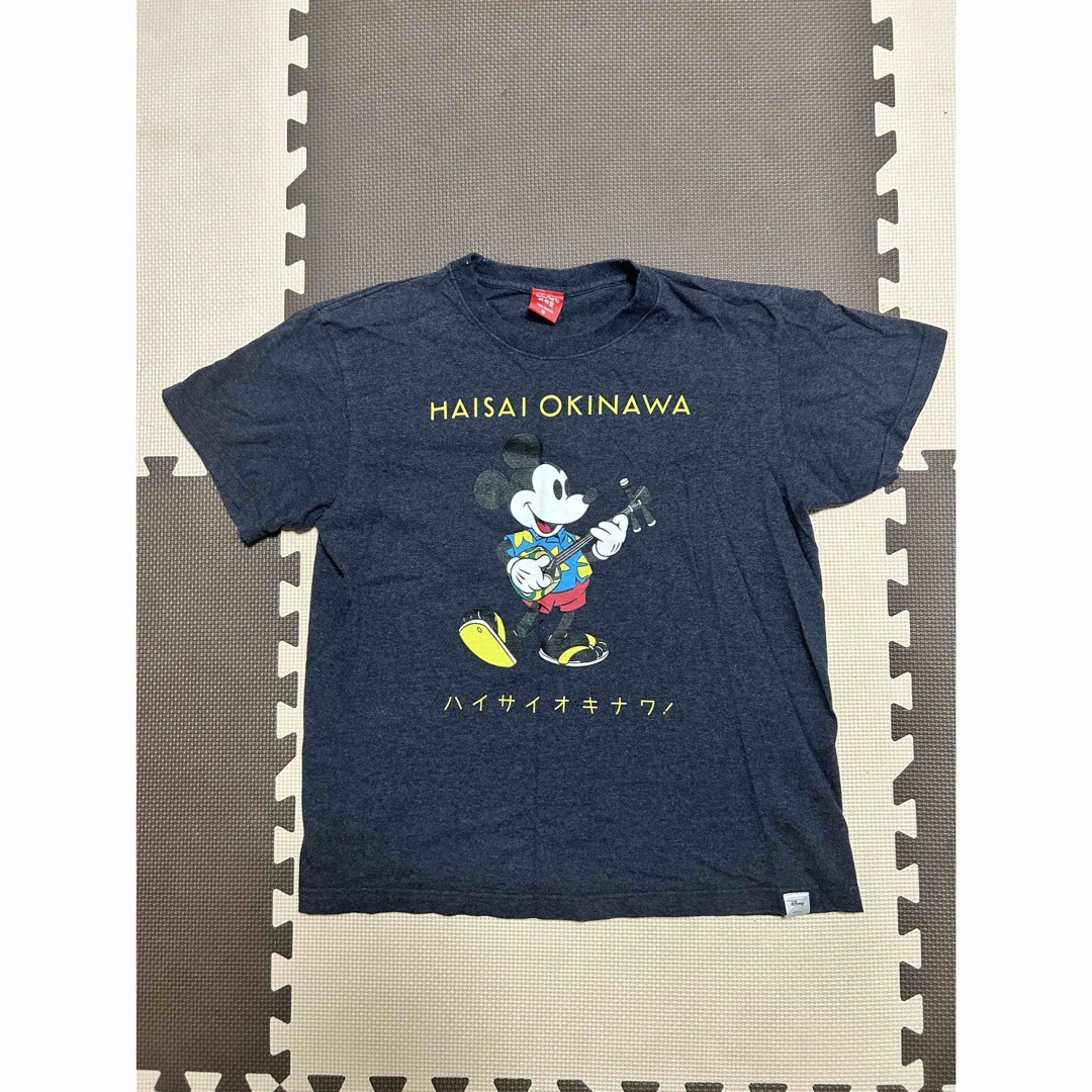 Disney(ディズニー)のディズニーTシャツ　「ハイサイ ミッキーマウス」　大人用 メンズのトップス(シャツ)の商品写真