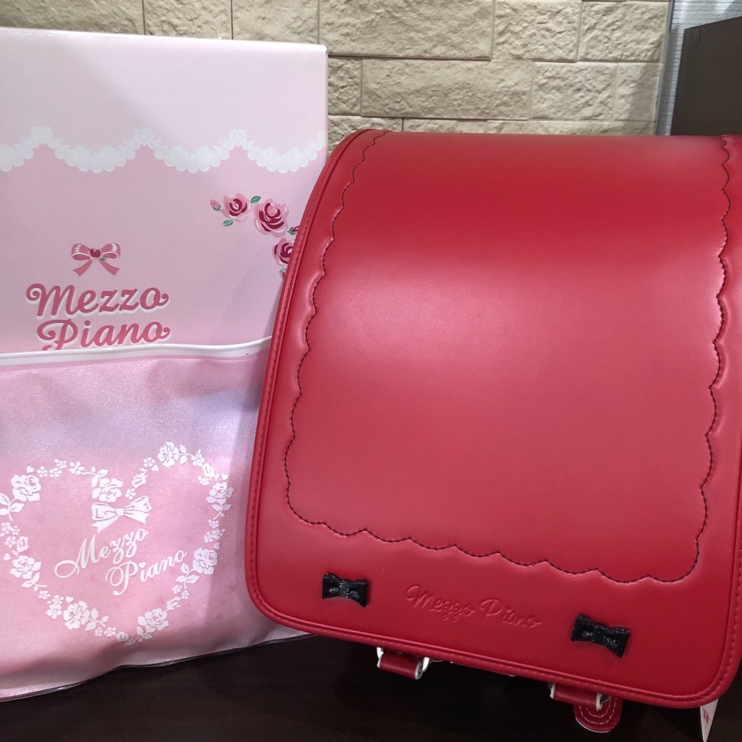 mezzo piano(メゾピアノ)の新品未使用タグ付き　メゾピアノ　ランドセル　ルージュレッド　赤　高島屋購入 キッズ/ベビー/マタニティのこども用バッグ(ランドセル)の商品写真