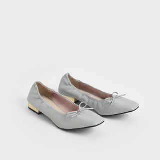 チャールズアンドキース(Charles and Keith)のcharles&keith ボウタイルーシュド バレリーナパンプス(バレエシューズ)