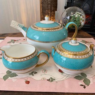 ウェッジウッド(WEDGWOOD)のウェッジウッド  ユーランダー　パウダー　ターコイズ　ティーポットLセット(食器)