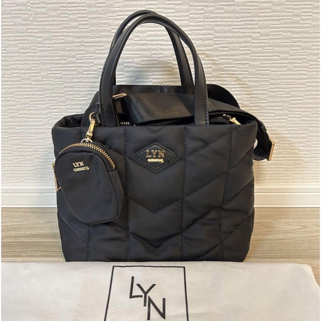 LYN★Lowa トートバッグ キルティング　日本未入荷 レディースのバッグ(ショルダーバッグ)の商品写真