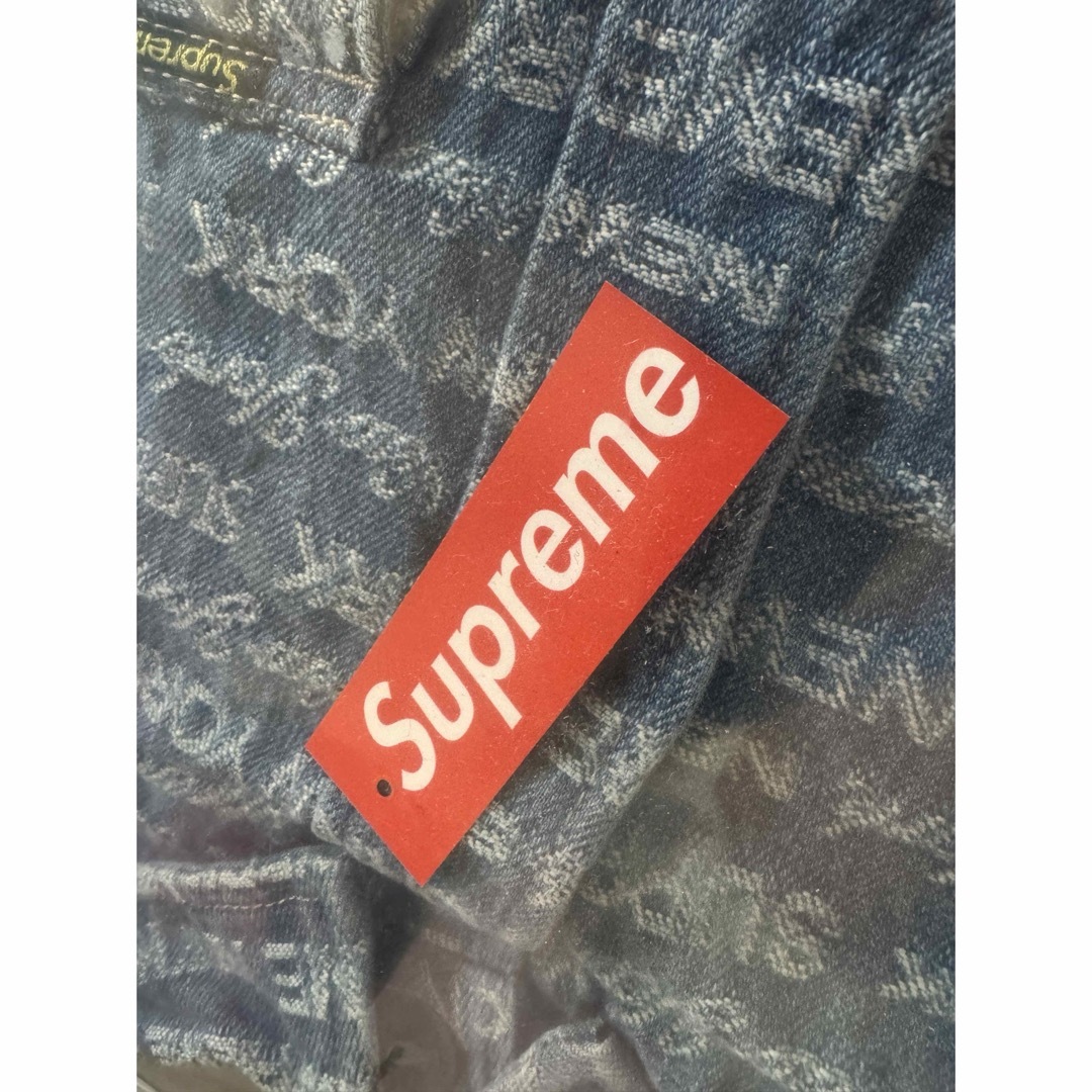 Supreme(シュプリーム)のSupreme -Multi Type Jacquard Denim Shirt レディースのトップス(シャツ/ブラウス(長袖/七分))の商品写真