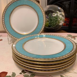 ウェッジウッド(WEDGWOOD)の未使用　ウェッジウッド  ユーランダー　パウダーターコイズ　15.5cmプレート(食器)