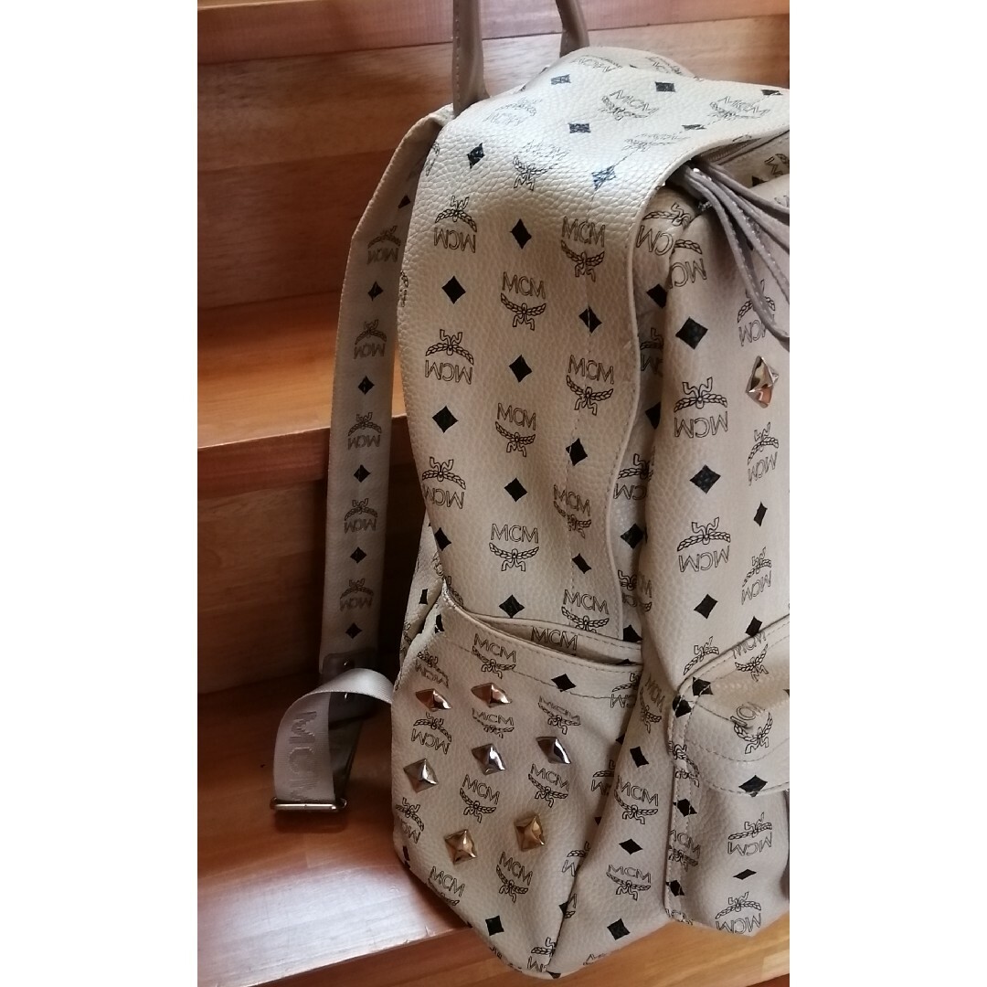 MCMリュック MCM リュック バッグパック バッグ 大人気 ベージュ MCMリュック MCM リュック バッグパック バッグ 大人気 ベージュ