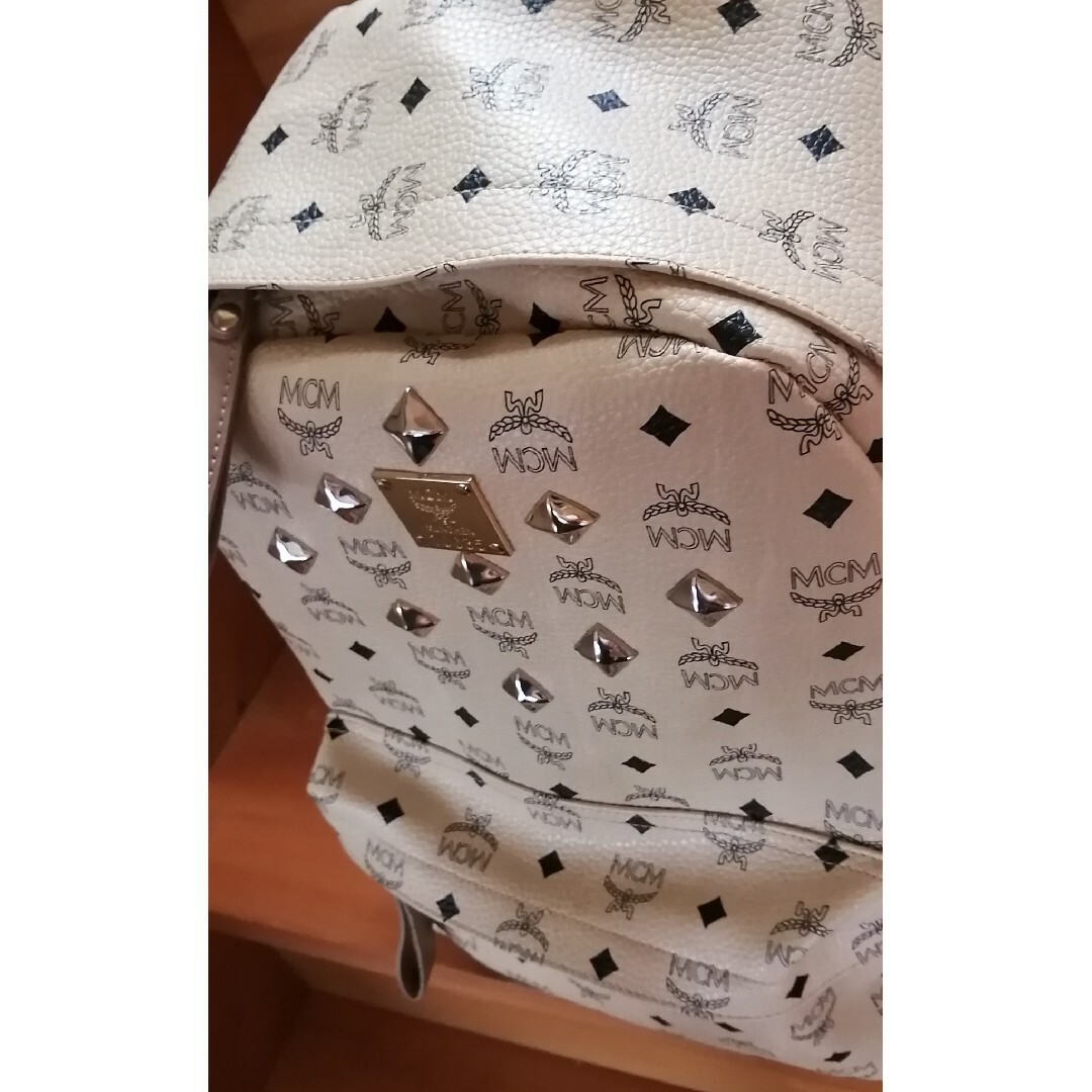 MCMリュック MCM リュック バッグパック バッグ 大人気 ベージュ MCMリュック MCM リュック バッグパック バッグ 大人気 ベージュ