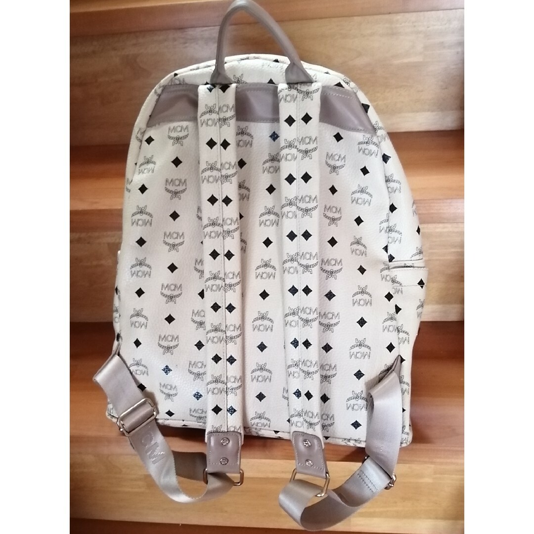 MCMリュック MCM リュック バッグパック バッグ 大人気 ベージュ MCMリュック MCM リュック バッグパック バッグ 大人気 ベージュ