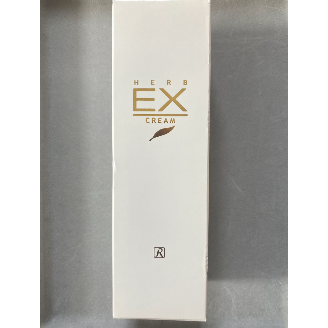 roial(ロイヤル)のロイヤルハーブ　EXクリーム　50g 新品未使用 コスメ/美容のスキンケア/基礎化粧品(フェイスクリーム)の商品写真