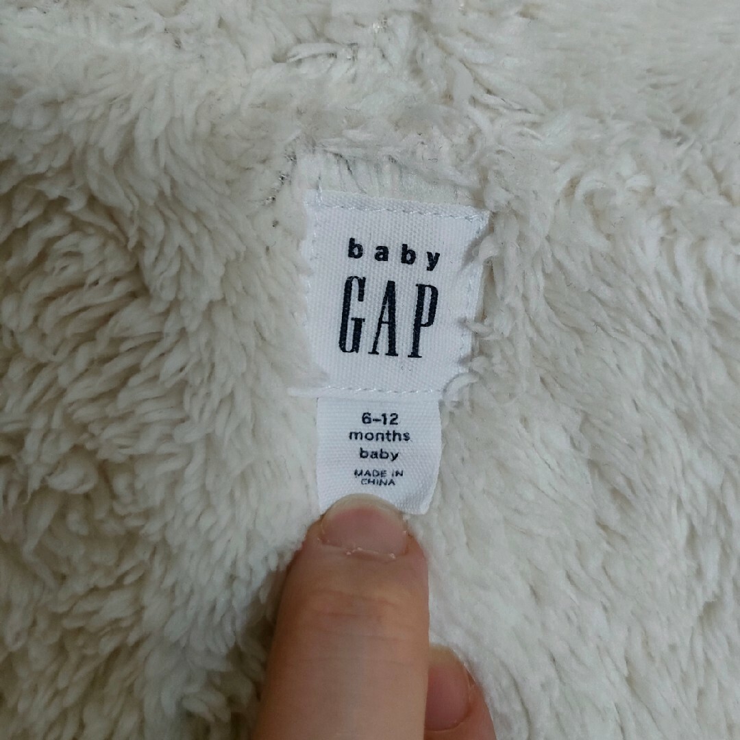 babyGAP(ベビーギャップ)のbabyGAP　アウター キッズ/ベビー/マタニティのベビー服(~85cm)(ニット/セーター)の商品写真