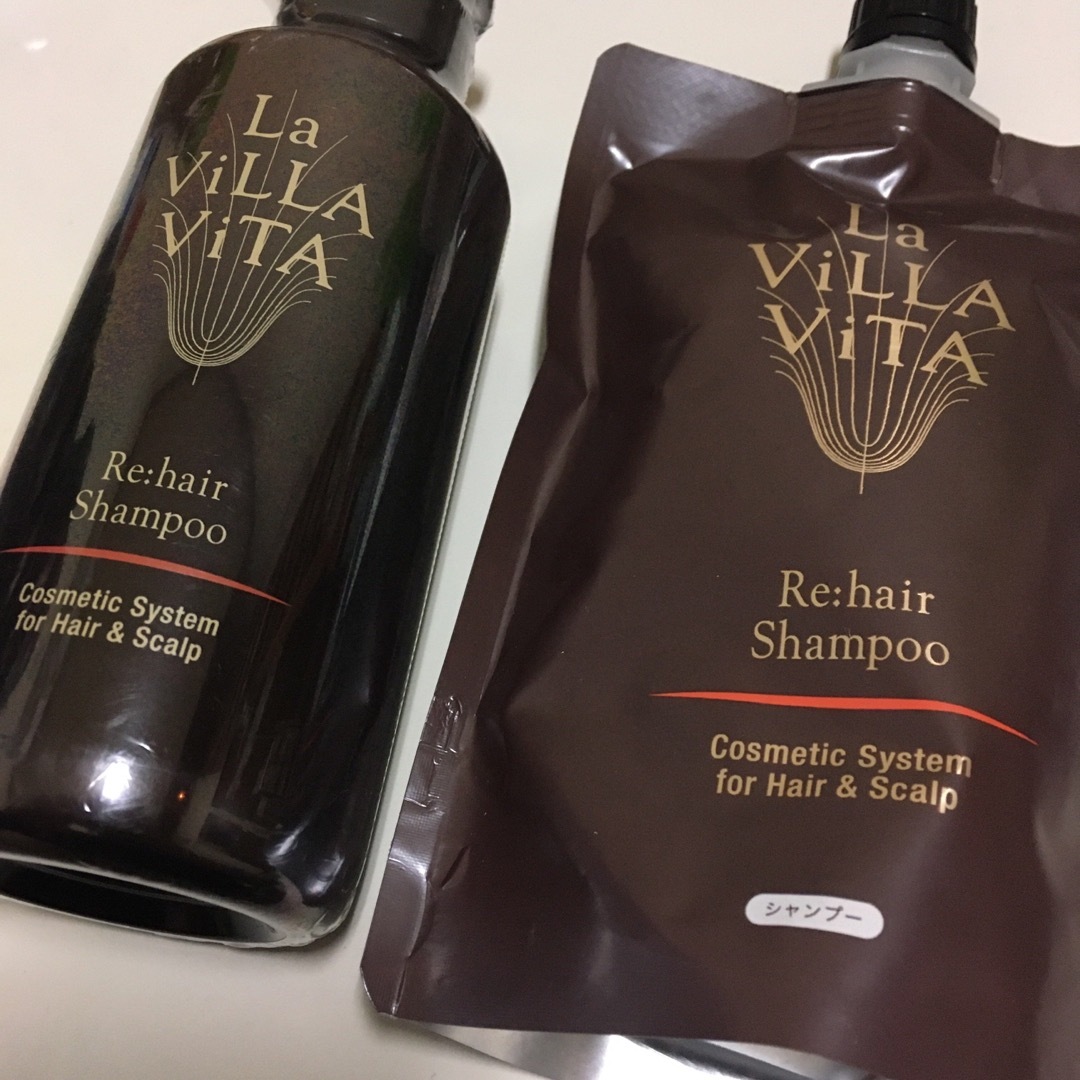 La ViLLA ViTA(ラヴィラヴィータ)の【新品未使用】La ViLLA ViTA リ・ヘア シャンプーS  330ml コスメ/美容のヘアケア/スタイリング(シャンプー)の商品写真