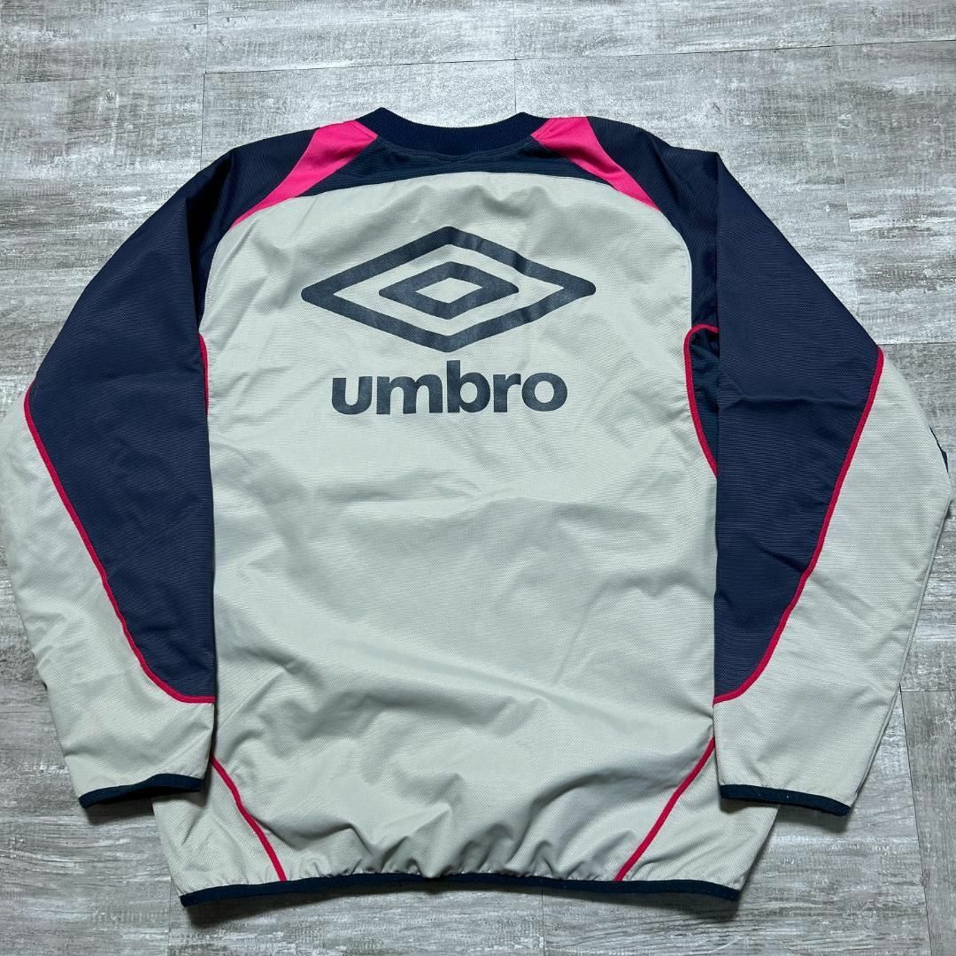 UMBRO(アンブロ)のumbro アンブロ 中綿 ピステ トラックジャケット 上下 セットアップ L スポーツ/アウトドアのサッカー/フットサル(ウェア)の商品写真