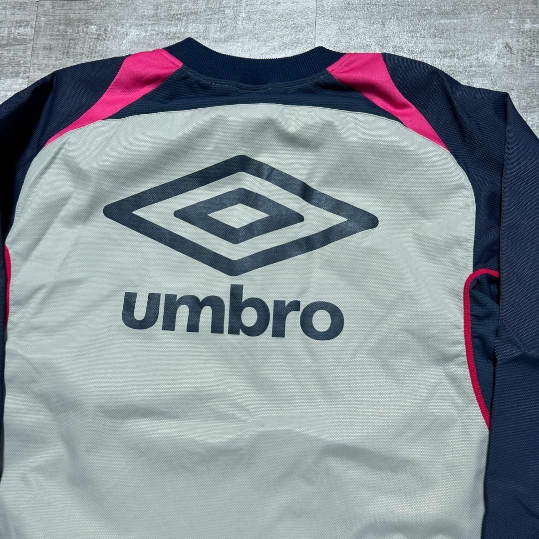 UMBRO(アンブロ)のumbro アンブロ 中綿 ピステ トラックジャケット 上下 セットアップ L スポーツ/アウトドアのサッカー/フットサル(ウェア)の商品写真