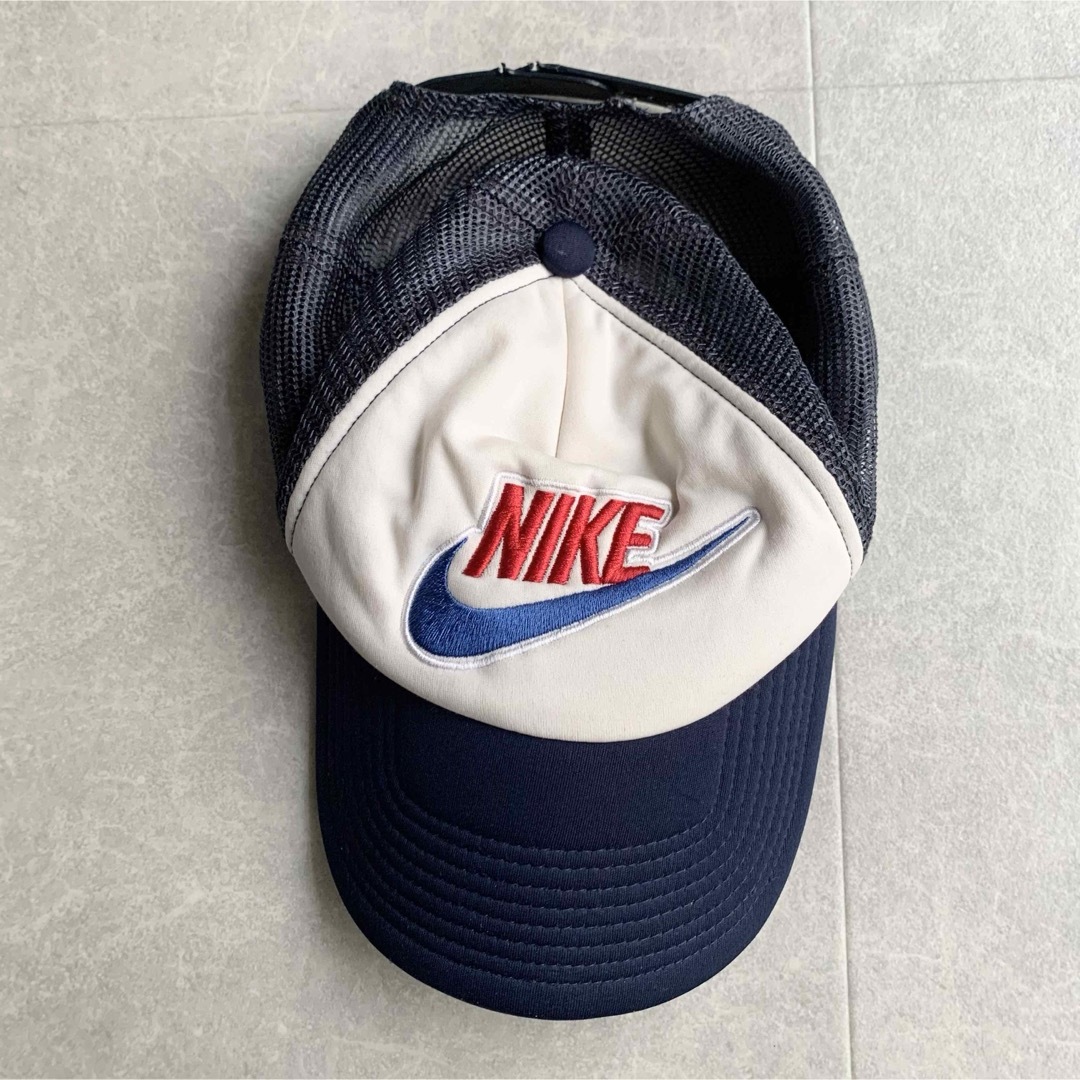 NIKE(ナイキ)のNIKE ベースボールキャップ メッシュ 刺繍 90s 00s メンズの帽子(キャップ)の商品写真