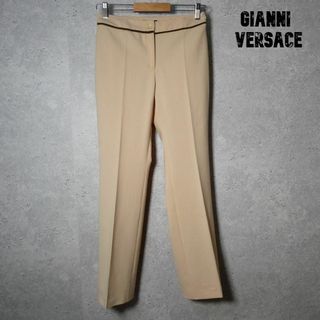 ジャンニヴェルサーチ(Gianni Versace)の良品 GIANNI VERSACE ストレッチ ストレート パンツ ベージュ(カジュアルパンツ)