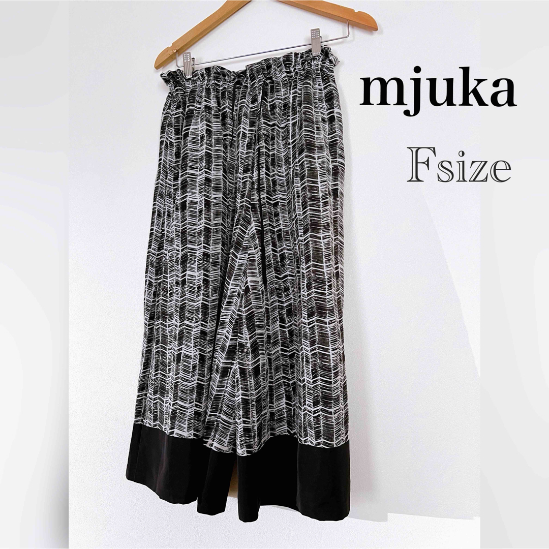mjuka パンツ　柄物　Fsize レディースのパンツ(カジュアルパンツ)の商品写真