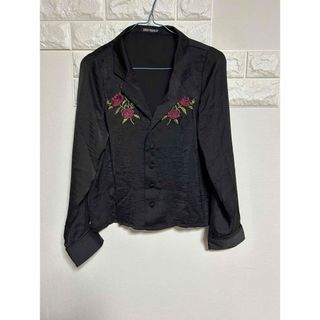 スプレイ(SpRay)の刺繍ブラウス　長袖シャツ(シャツ/ブラウス(長袖/七分))