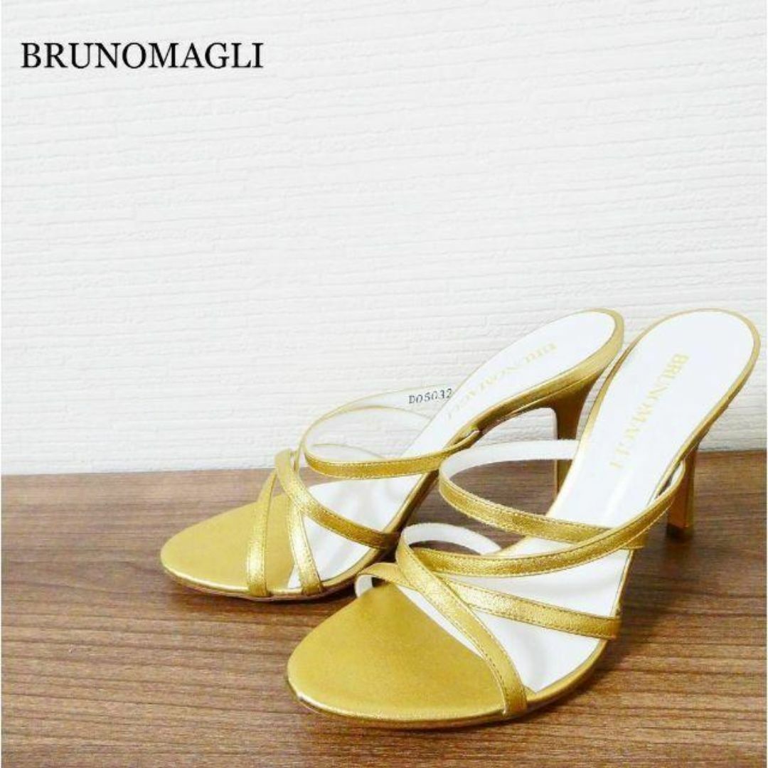 BRUNOMAGLI(ブルーノマリ)の極美品 ブルーノマリ レザー ストラップ ハイヒール サンダル ゴールド 35 レディースの靴/シューズ(サンダル)の商品写真