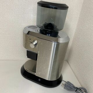 デロンギ(DeLonghi)のデロンギ デディカ コーン式コーヒーグラインダー　KG521J-M(コーヒーメーカー)