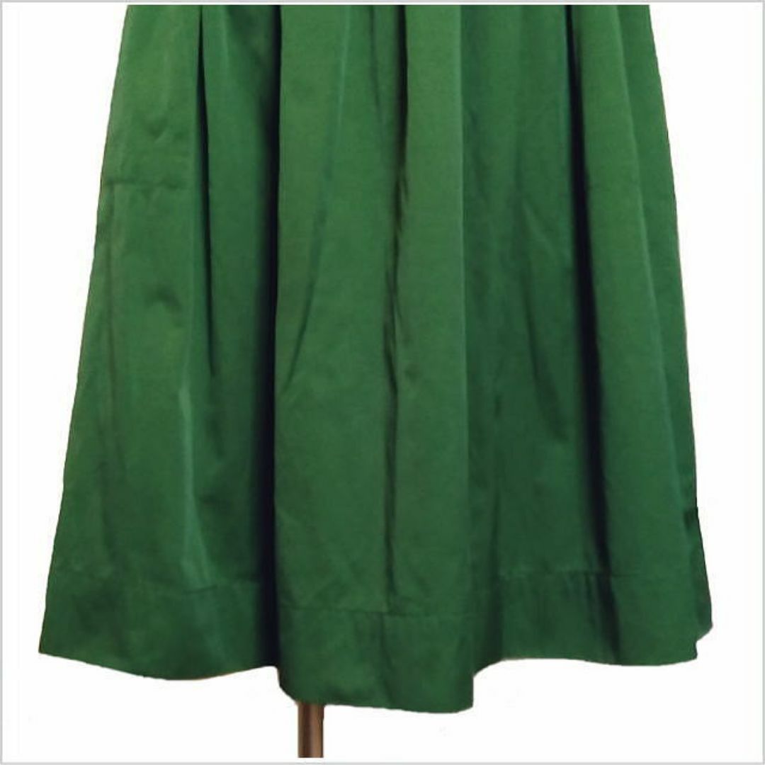ZARA(ザラ)の未使用［ZARA WOMAN］緑ギャザーミディアム丈フレアスカート USA L レディースのスカート(ひざ丈スカート)の商品写真