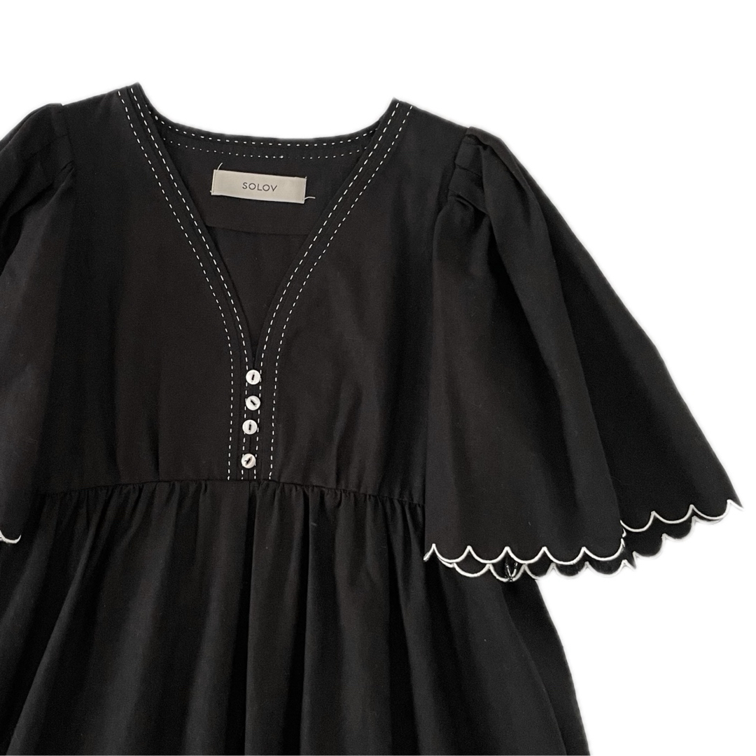 Ameri VINTAGE(アメリヴィンテージ)のSOLOV / EMBROIDERY LINEN DRESS ロングワンピース レディースのワンピース(ロングワンピース/マキシワンピース)の商品写真