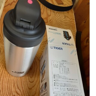タイガー(TIGER)のTIGER　サハラ保冷用水筒　1000CC入り(日用品/生活雑貨)