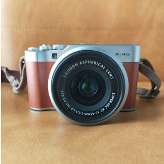 フジフイルム(富士フイルム)のFUJI FILM X-A5 ミラーレス一眼レンズキット BROWN(ミラーレス一眼)