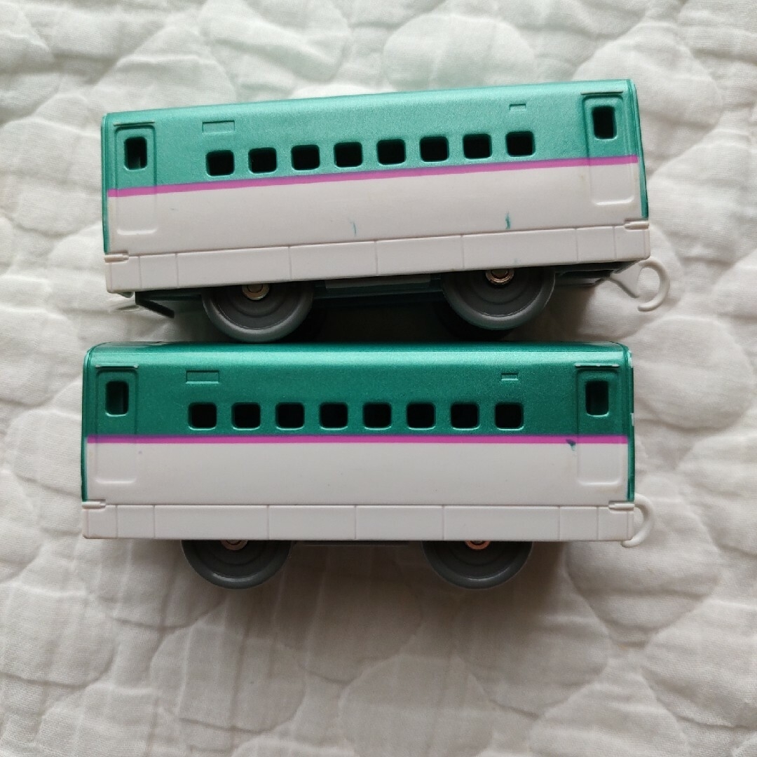 Takara Tomy(タカラトミー)のはやぶさ　中間車セット キッズ/ベビー/マタニティのおもちゃ(電車のおもちゃ/車)の商品写真