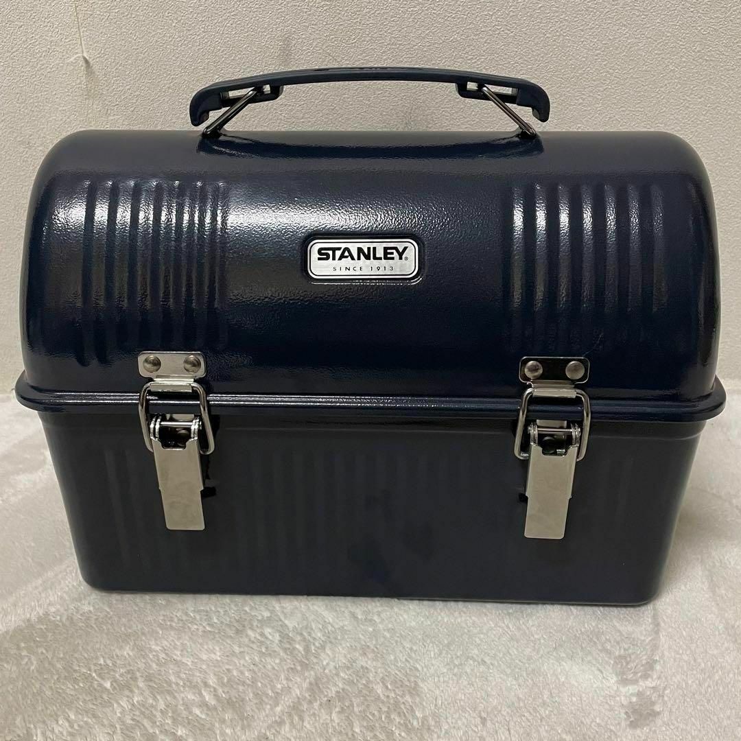 Stanley(スタンレー)の新品 スタンレー クラシックランチボックス 9.4L ネイビー ツールボックス スポーツ/アウトドアのアウトドア(その他)の商品写真