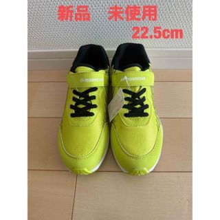 MAD(M∀D) - 19センチ MAD スニーカーの通販 by ぺこ's shop|マッド MAD(M∀D) - 19センチ MAD スニーカーの通販 by ぺこ's shop|マッド