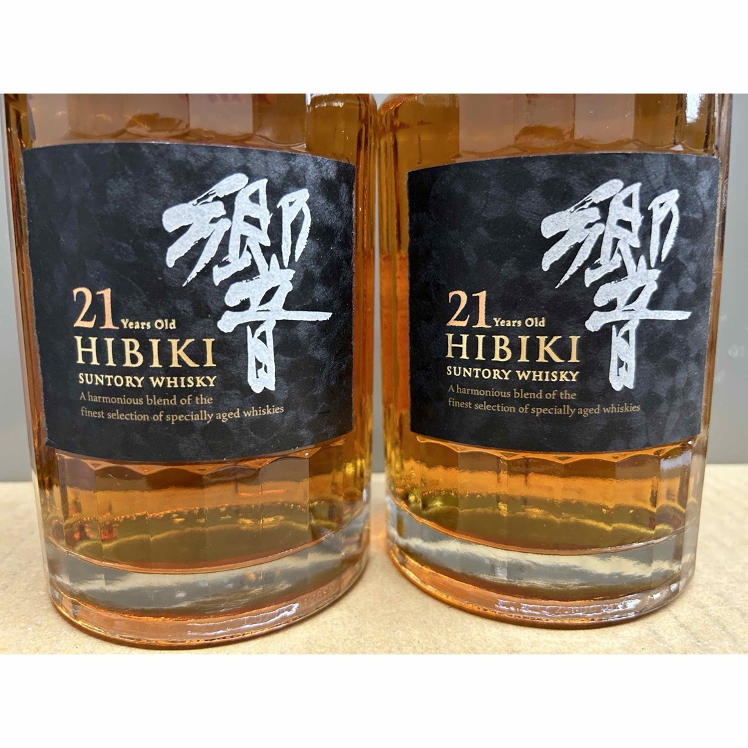 サントリー(サントリー)の2本　サントリー 響21年 HIBIKI 700ml 43％ 未開詮 古酒 食品/飲料/酒の酒(ウイスキー)の商品写真