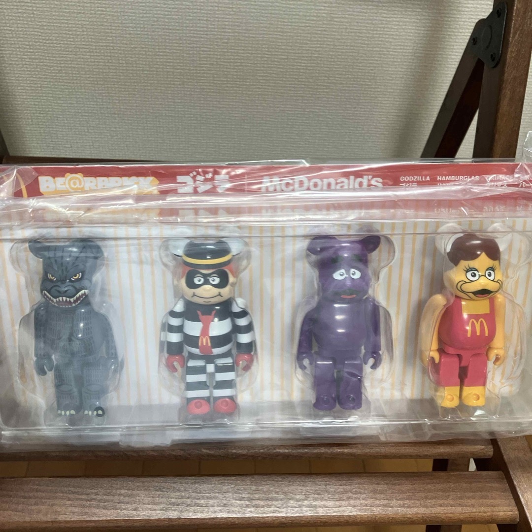 BE@RBRICK(ベアブリック)のマクドナルドゴジラベアブリック ハンドメイドのおもちゃ(フィギュア)の商品写真