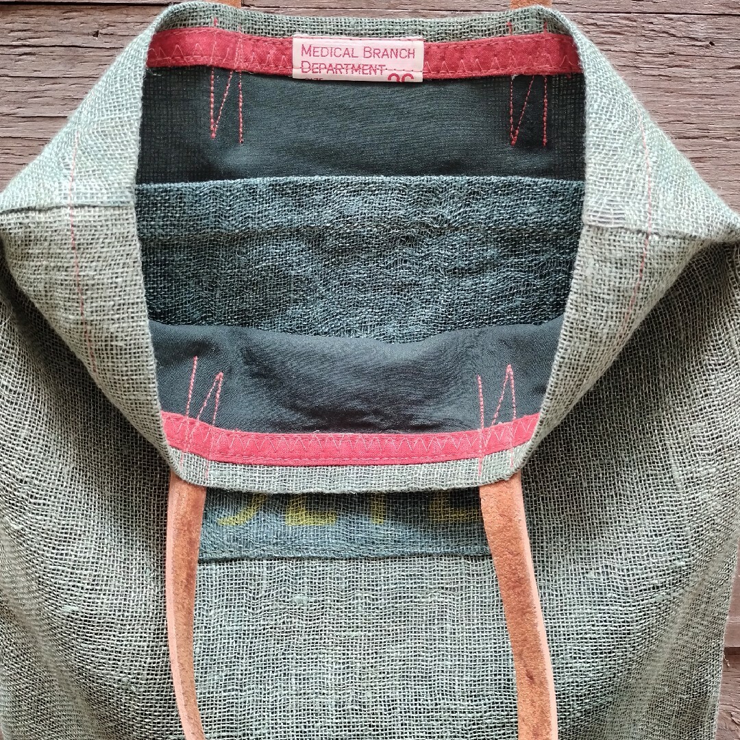 ヴィンテージ生地　古布　本麻　 リメイク トートバッグ　 オリーブ☓カーキ ハンドメイドのファッション小物(バッグ)の商品写真