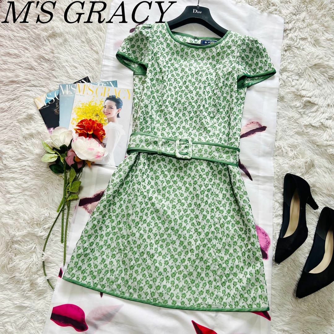 M'S GRACY(エムズグレイシー)の【良品】M'S GRACY 花柄ワンピース 膝丈 フレア グリーン ベルト 38 レディースのワンピース(ひざ丈ワンピース)の商品写真