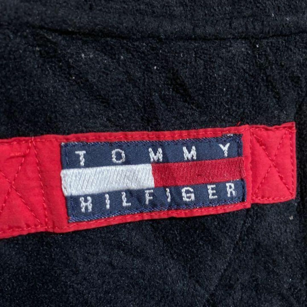 TOMMY HILFIGER(トミーヒルフィガー)のトミーヒルフィガー ロゴ ブラック メンズ ベスト アウター 黒 USA古着 メンズのトップス(ベスト)の商品写真