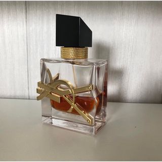 イヴサンローランボーテ(Yves Saint Laurent Beaute)のYSL  限定香水 リブレ ルパルフアム(パルファン)30ml(香水(女性用))