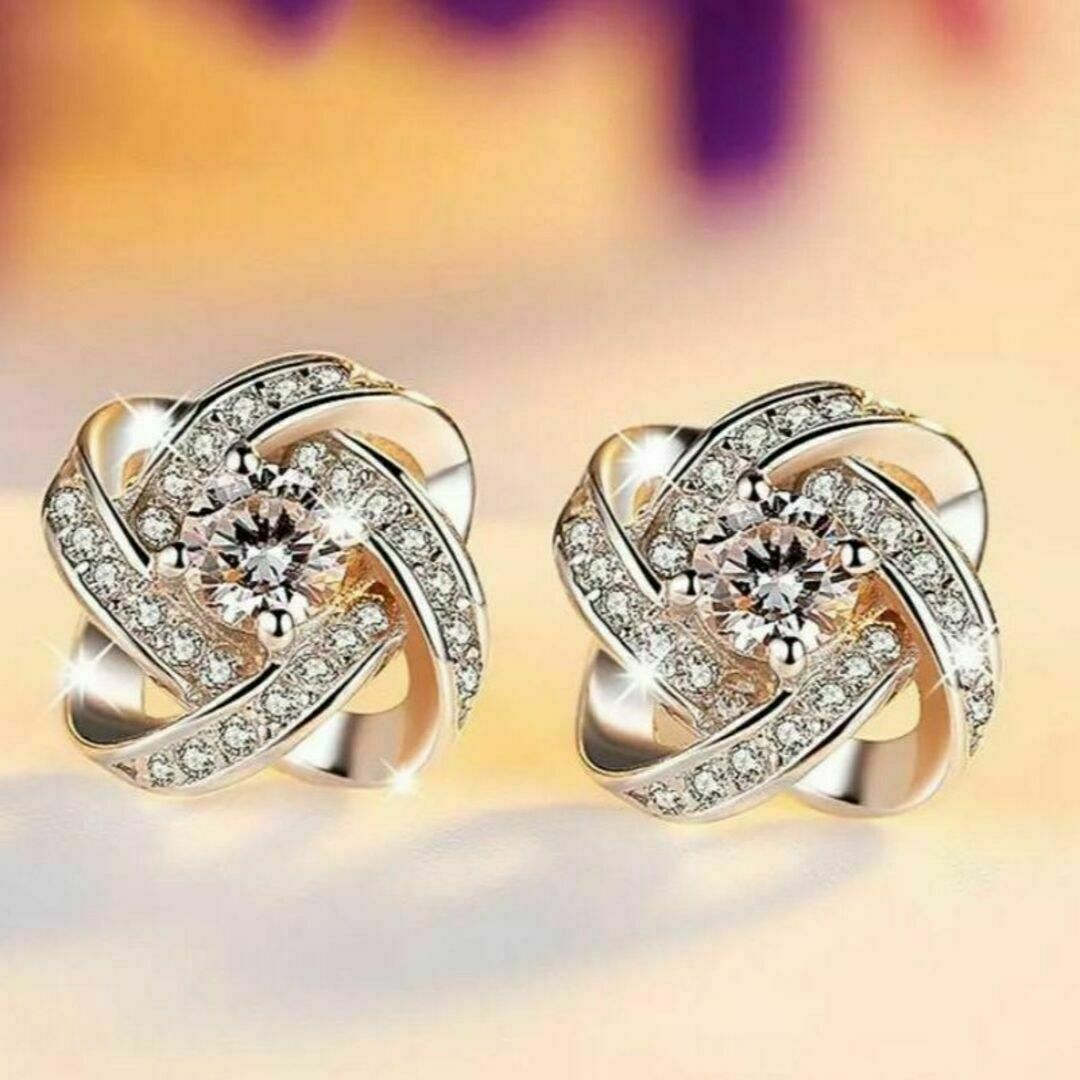 370 シルバー フラワー ピアス s925 czダイヤモンド 結婚式 韓国 レディースのアクセサリー(ピアス)の商品写真