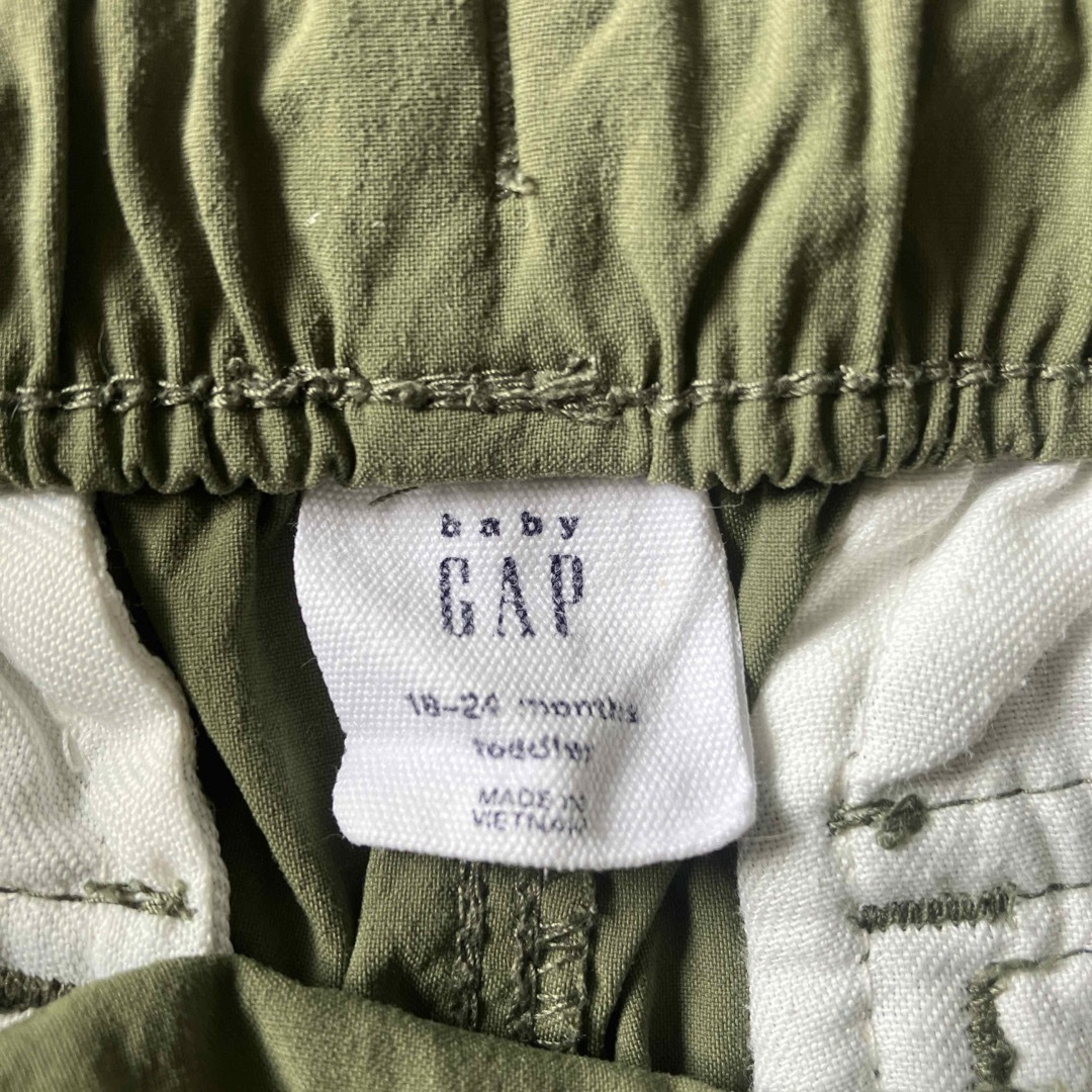 GAP Kids(ギャップキッズ)のGAP ハーフパンツ　18-24months 2枚セット キッズ/ベビー/マタニティのベビー服(~85cm)(パンツ)の商品写真