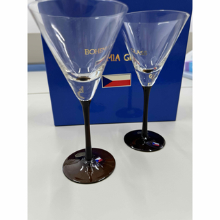 新品　未使用　専用化粧箱有り　ボヘミアングラス　ボヘミアンワイングラス　ボヘミア(グラス/カップ)