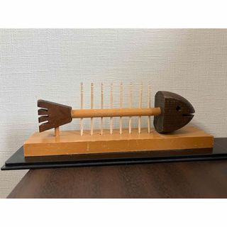 モンテッソーリ　魚の楊枝挿し(知育玩具)