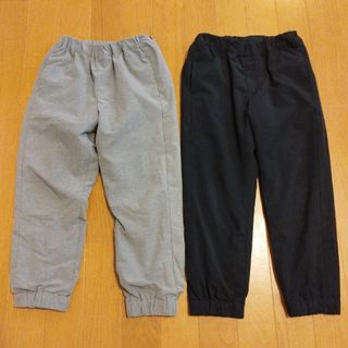 ユニクロ(UNIQLO)のユニクロキッズ　110 ストレッチウォームイージージョガーパンツ2本　グレー&黒(パンツ/スパッツ)