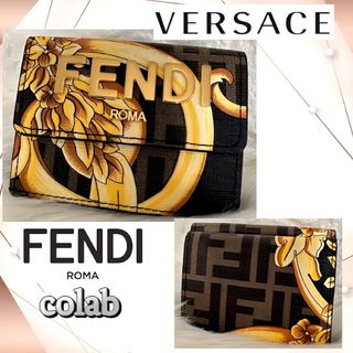 VERSACE - 美品 フェンディ ヴェルサーチ コラボ フェンダーチェ 3つ折り財布 折り財布