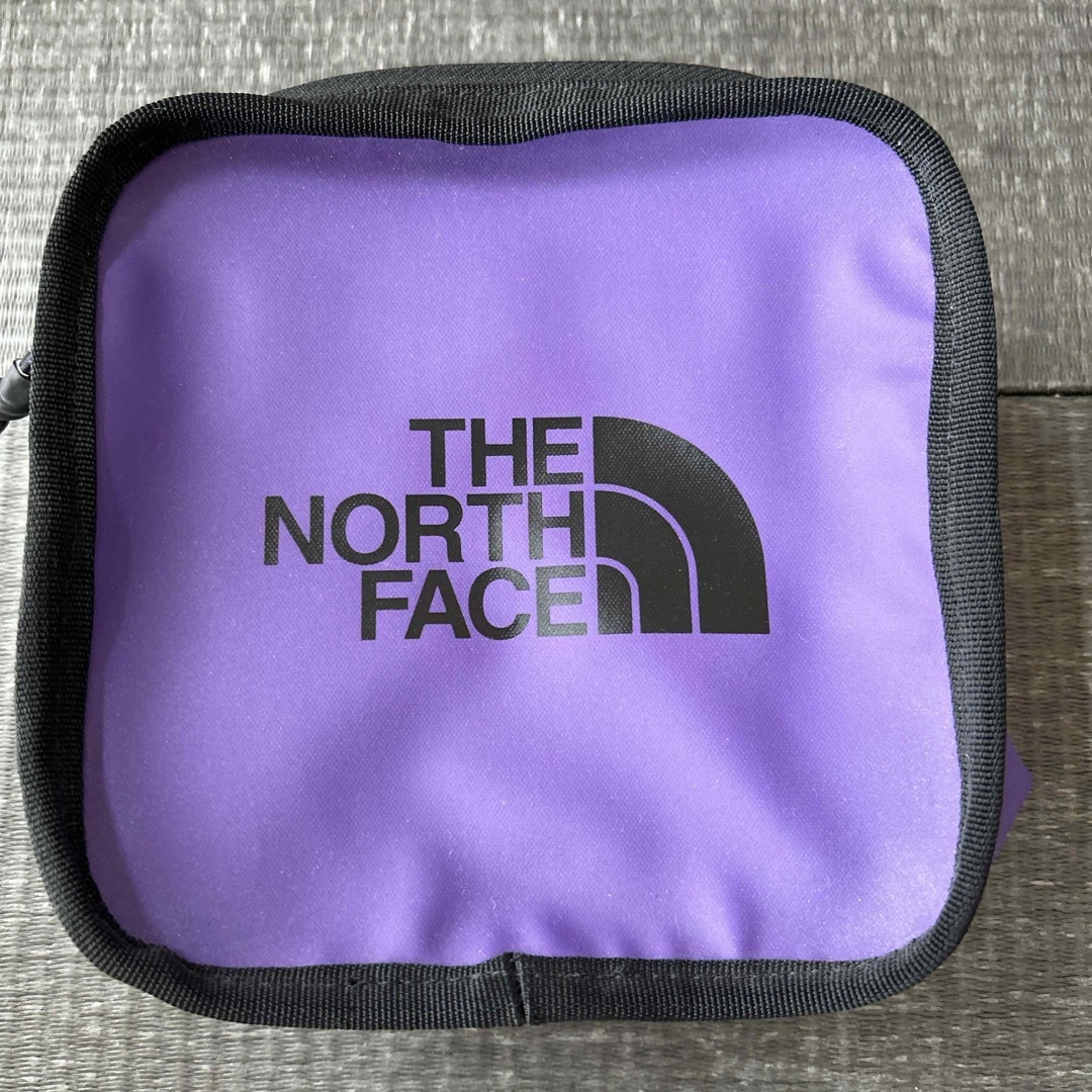 THE NORTH FACE(ザノースフェイス)のTHE NORTH FACE★ボディバッグ メンズのバッグ(ボディーバッグ)の商品写真